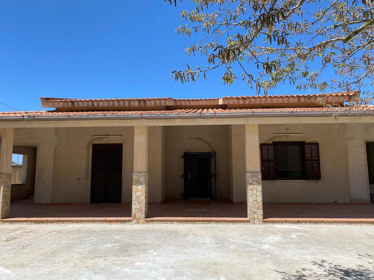 Villa singola a 1300 mt dal mare in Mazara del Vallo, Marzara del Vallo e dintorni