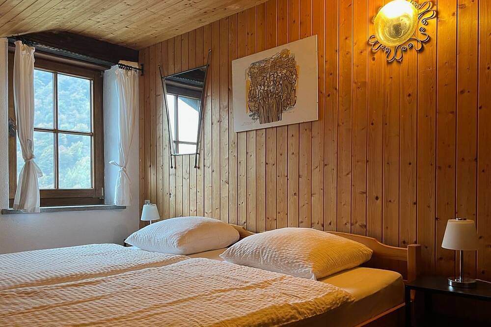 Chalet Mergoscia in Mergoscia, Tessiner Alpen