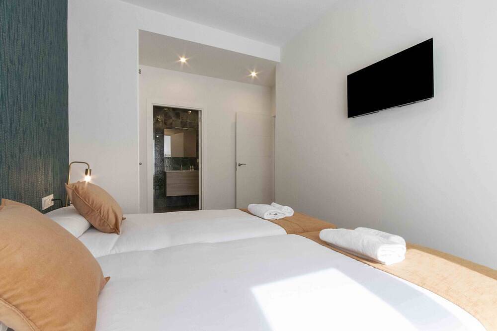 Cały apartament, Urbieta | The Rentals Collection in Playa de la Concha, San Sebastián
