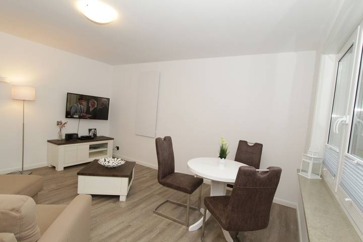 Bungalow für 2 Personen, mit Terrasse und Garten auf Föhr - 2