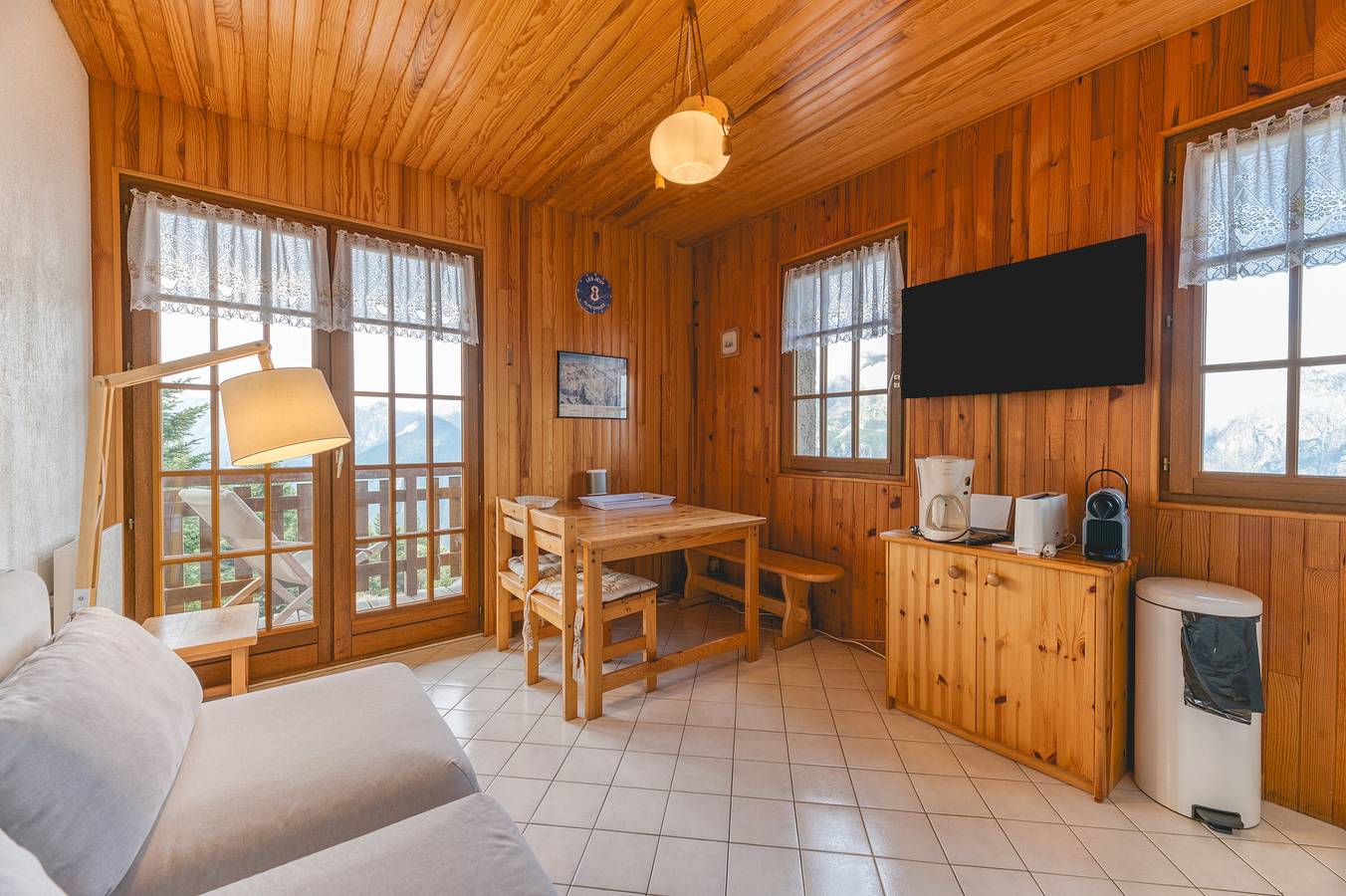 Appartement entier, Appartement 'Meije 4 Chaleureux' avec vue sur les montagnes, balcon et Wi-Fi in Villard-Reculas, Parc national des Écrins