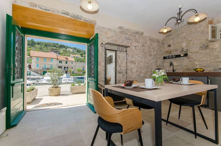 Ganzes Studio, Apartment Pavlimir in Stomorska, Solta