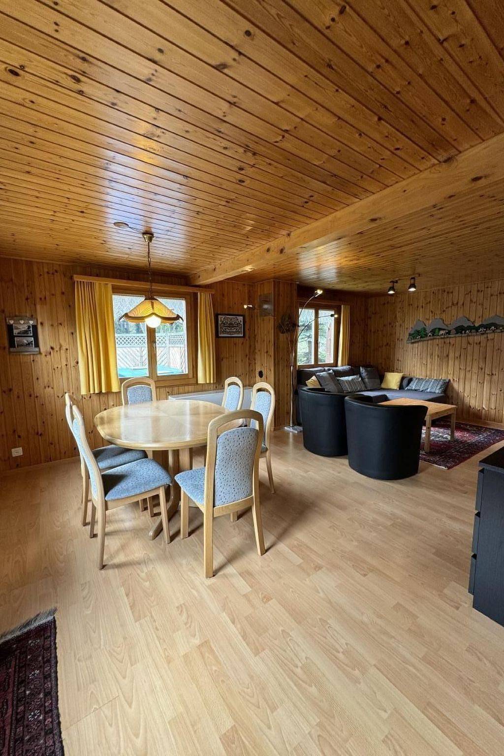 Entire apartment, Chalet Siesta Og in Bellwald, Goms