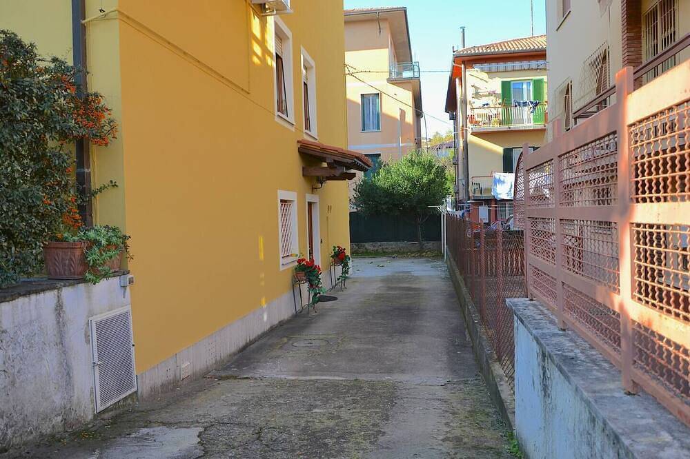 Ganze Wohnung, Manu's house. One minute from train/bus station, close to downtown. in Montecatini-Terme, Pistoia Provinz