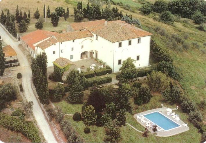 Agriturismo per 2 persone, con Terrazza e Giardino nonché Piscina e Panorama a Barberino di Mugello