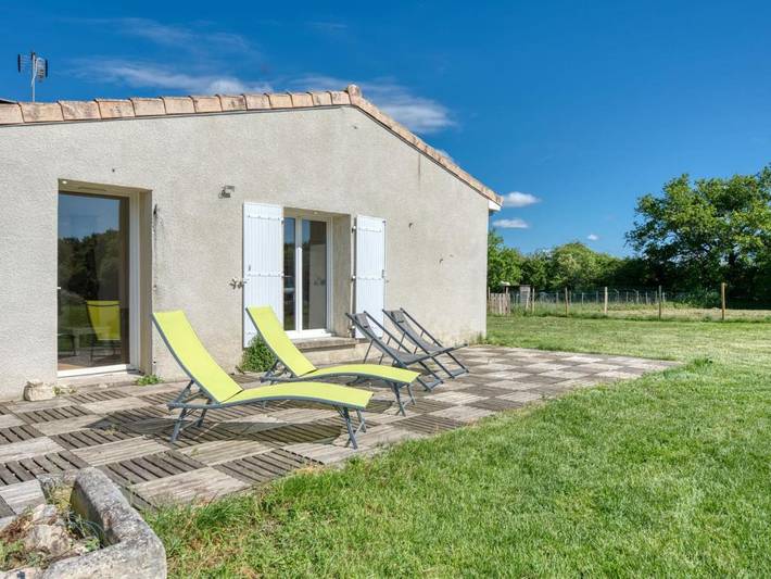 Location de vacances pour 6 personnes, avec terrasse, animaux acceptés à Gaillan-en-Médoc