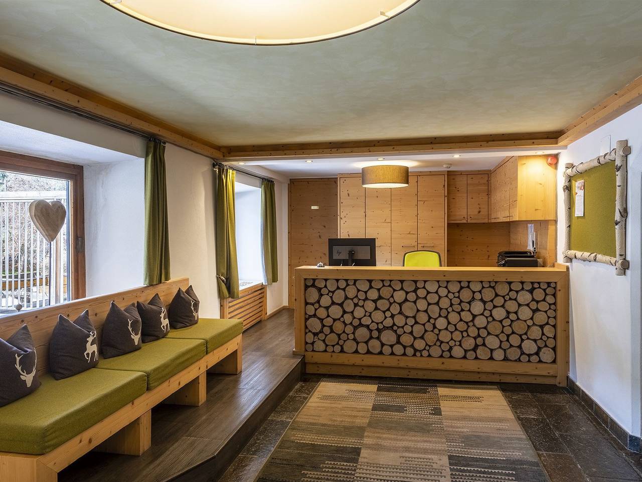 Ganze Wohnung, Residence Bosco Verde - Dreiraumwohnung in San Cassiano, Abtei