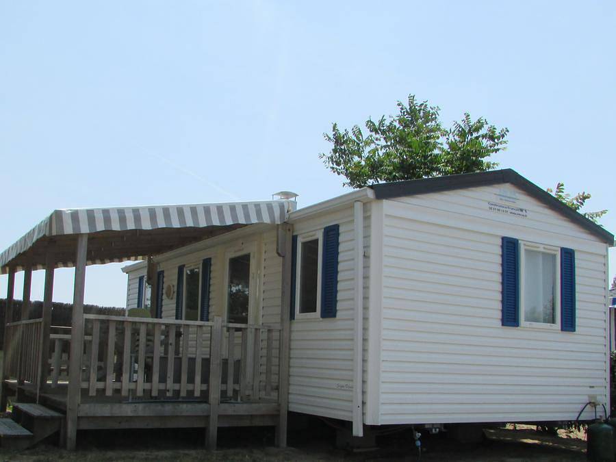 Camping Le Château - Mobilhome 6 personnes - Budget 3 chambres env. 28m² in Saint-Hilaire-de-Riez, Vallée de la Loire