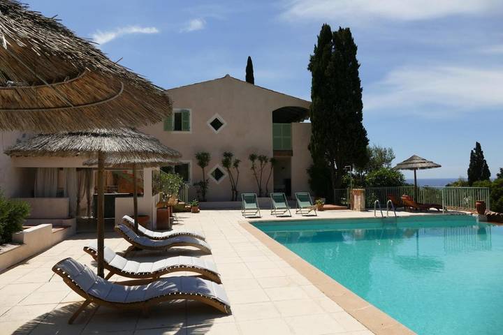 Location de vacances pour 4 personnes, avec jardin ainsi que piscine et vue à Cargèse - 2