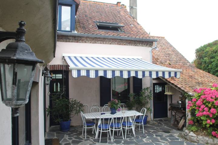 Gîte pour 6 personnes, avec jardin à Favières - 3