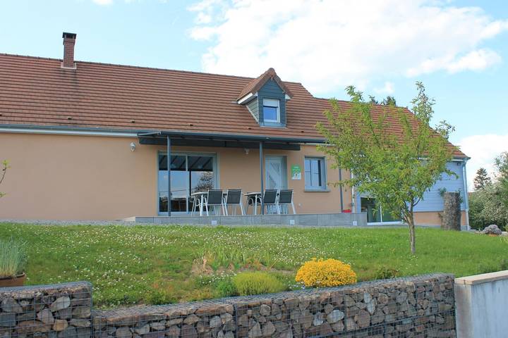 Gîte pour 8 personnes, avec Terrasse et Jardin
