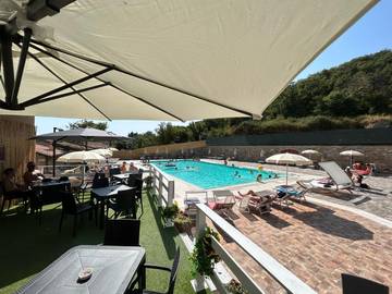 Maison d’hôte pour 2 personnes, avec terrasse ainsi que piscine et vue à Sòrgono