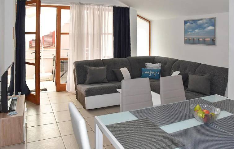 Ferienwohnung für 6 Personen, mit Garten und Terrasse in Biograd na Moru - 3