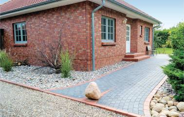 Vacation Rental for 6 Guests in Ahrenshagen-Daskow, Western Pomerania, Picture 3