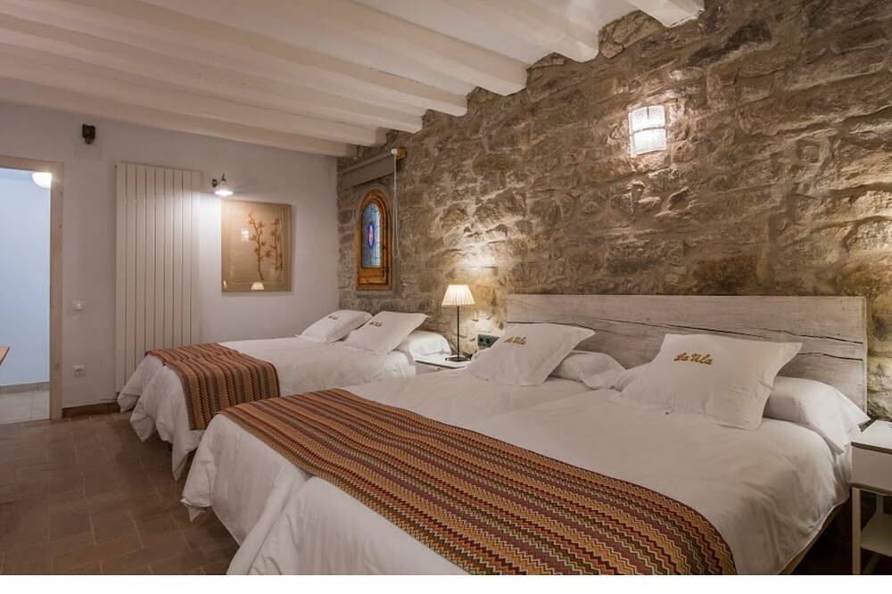 La Vila d'Argençola Gîte 14 personnes in Castellnou de Bages, Pla de Bages DO