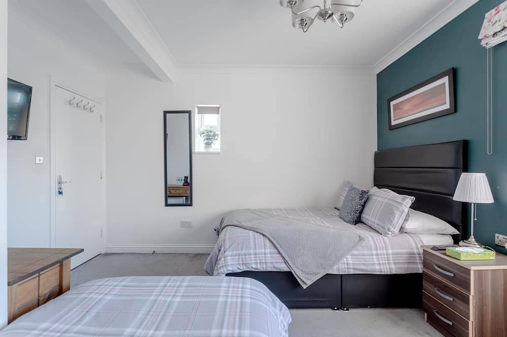 Chambre familiale avec salle de bain privée in Borough londonien de Harrow, Londres