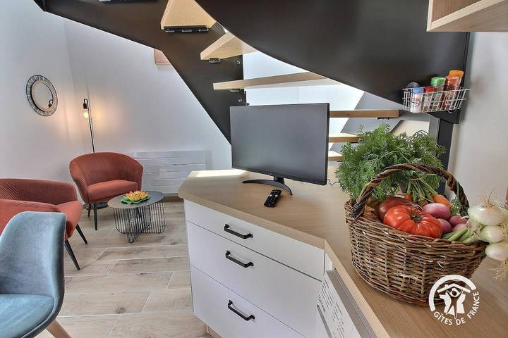 Gîte pour 2 personnes, avec terrasse et vue à Pléhédel - 3