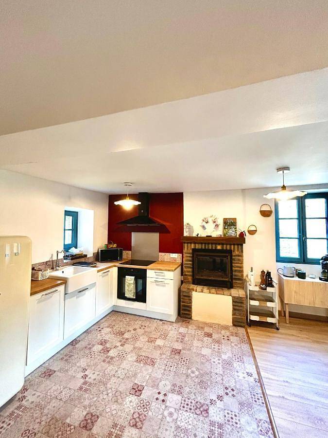 Location de vacances pour 2 personnes, avec jardin ainsi que terrasse et vue à Moulins-le-Carbonnel - 4