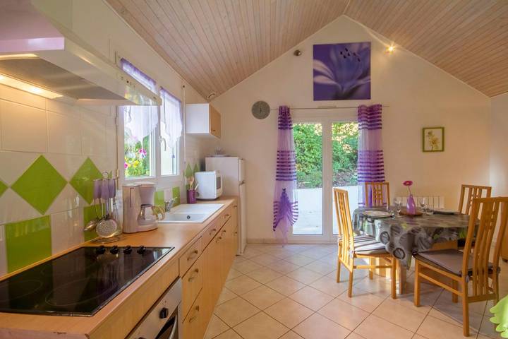 Gîte pour 2 personnes, avec Terrasse et Jardin à Landévant