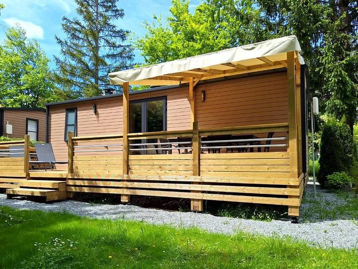 Flower Camping du Lac de la Seigneurie - Mobilheim 6 personen - Cottage Ohara Côté Jardin Premium - 36m² - 3 Zimmer + Halboffene Terrasse + Tv + Lv + Waldblick 6 pers. in Leval, Territoire-de-Belfort