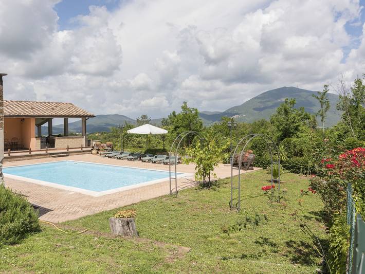 Casa vacanza per 6 persone, con balcone e giardino in Terminillo