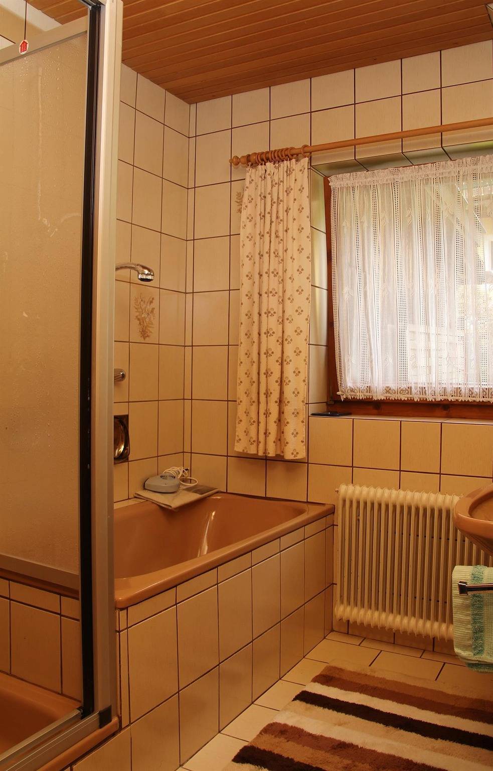 Ganze Ferienwohnung, Ferienhaus, Toilette und Bad/Dusche getrennt, 4 Sz in Rauris, Ski Amadé