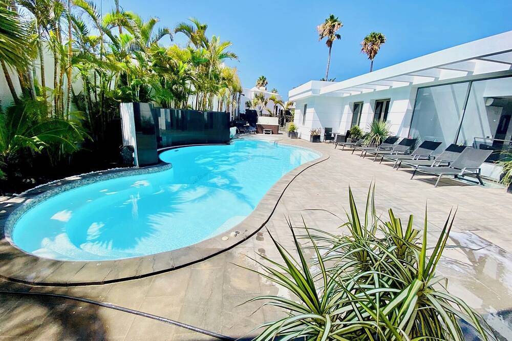 Villa for 12 People in Mojones, Tías