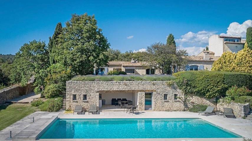 Chambre d’hôte pour 4 personnes, avec sauna ainsi que piscine et jardin