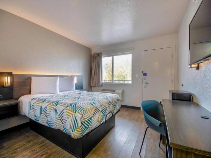 Apartamento entero, Cama matrimonial Ada | Ducha Ri, Nsmk in Albuquerque, Condado de Bernalillo