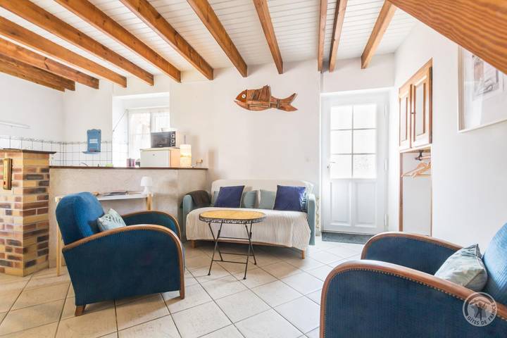 Gîte pour 4 personnes, avec terrasse et jardin, animaux acceptés à Créances - 2
