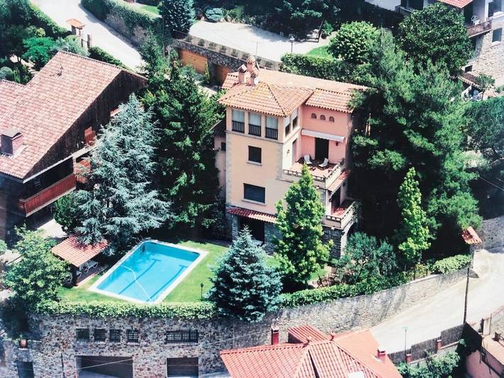 Gîte pour 3 personnes, avec piscine ainsi que jardin et vue dans el Figaró