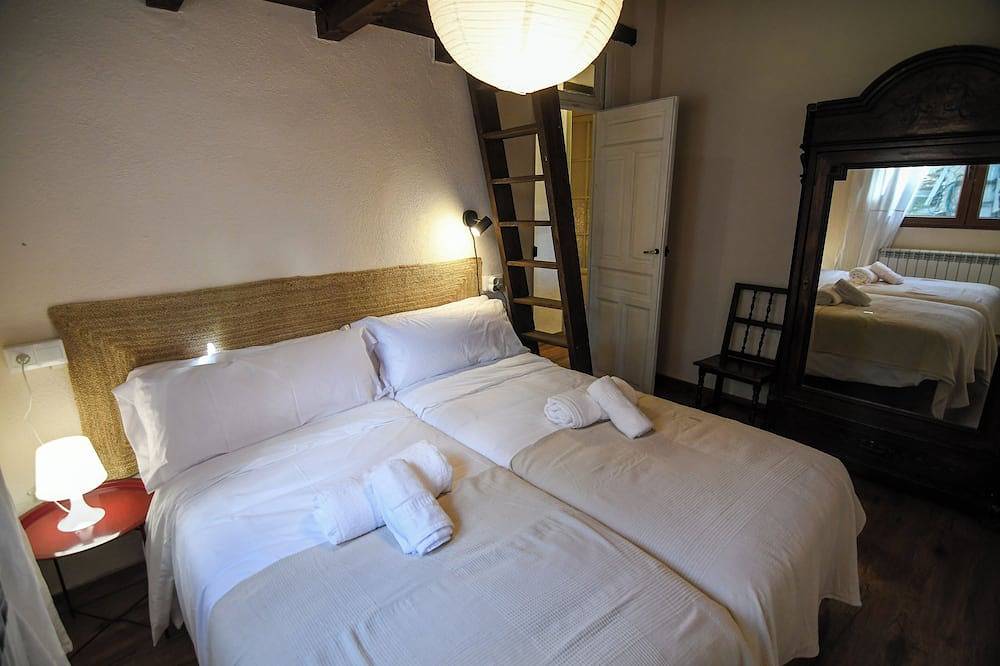 Casa Rural Las Corzas in Casavieja, Provincia de Ávila