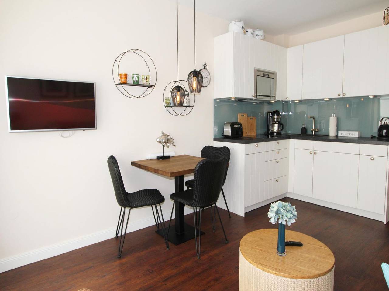 Ganze Wohnung, Neu gestaltetes Zwei-Zimmer-Appartement in zentraler Lage in Wenningstedt in Wenningstedt, Sylt