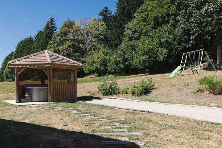 Chalé 'L'Alpage' com vista montanha, sauna e jacuzzi in Liézey, Parc naturel régional des Ballons des Vosges