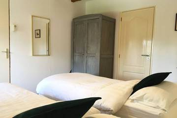 Chambre D’hôte pour 4 Personnes dans Saint-Dizier-Leyrenne, Région de Guéret, Photo 4