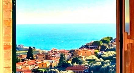 Location de vacances pour 4 personnes, avec terrasse et vue à Pompeiana