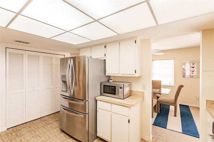 Vacation rental for 6 people, with garden and balcony in Port Charlotte