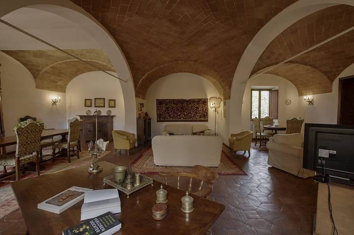 Zeitlose Eleganz mit privatem Pool in Poggibonsi, Siena Provinz