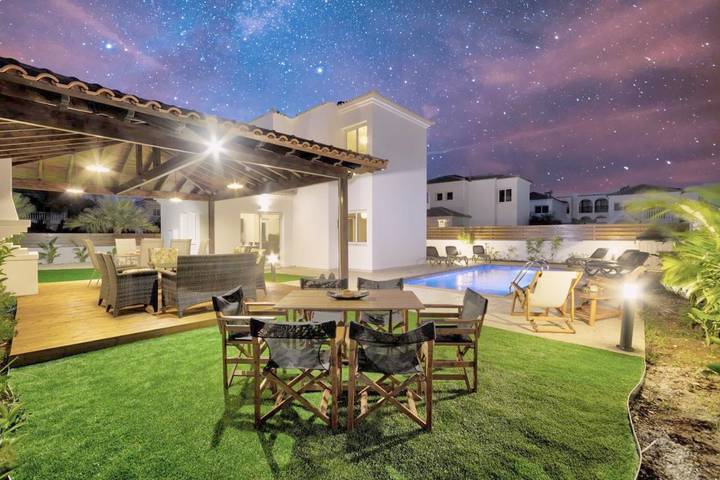 Holiday rental for 10 people, with Balcony and Hot tub as well as Terrace and Garden in Nissi Beach