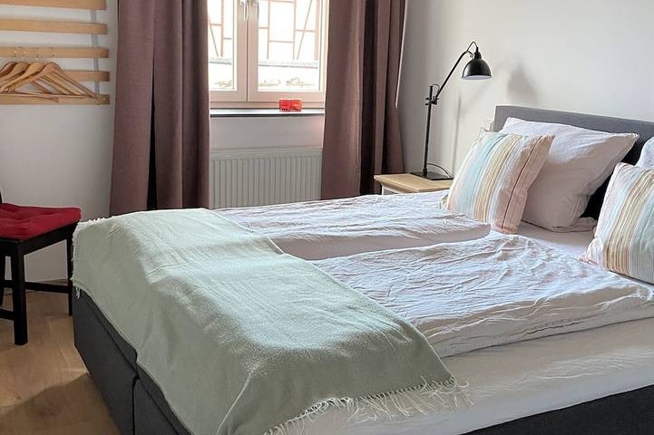 Ferienwohnung für 4 Personen, mit Garten in Lieg