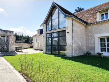 Gîte pour 12 personnes, avec jardin ainsi que jacuzzi et terrasse à Verneuil-sur-Indre