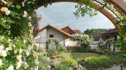 Vacation Rental for 6 Guests in Sulzdorf a.d.Lederhecke, Lower Franconia, Picture 3