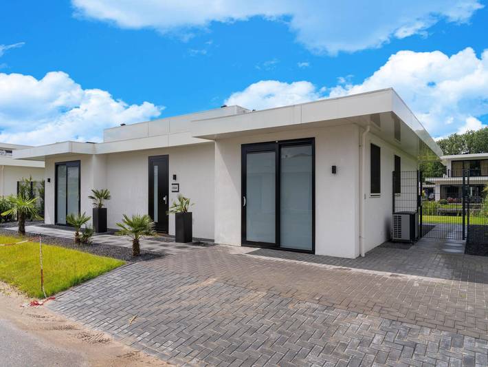 Ferienhaus für 6 Personen, mit Seeblick und Garten am Veluwemeer