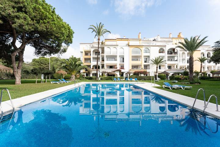 Ferienwohnung für 2 Personen, mit Kinderpool und Garten in Marbella - 2