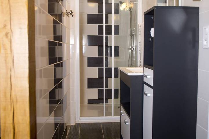 Location de vacances pour 2 personnes, avec sauna et jacuzzi ainsi que jardin et terrasse, animaux acceptés dans Sévérac-d'Aveyron - 4