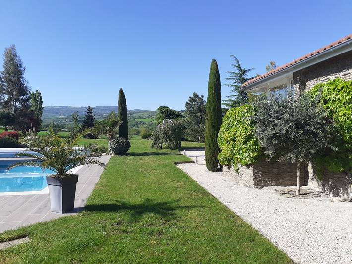 Chambre d’hôte pour 2 personnes, avec jardin et piscine dans la Loire - 3