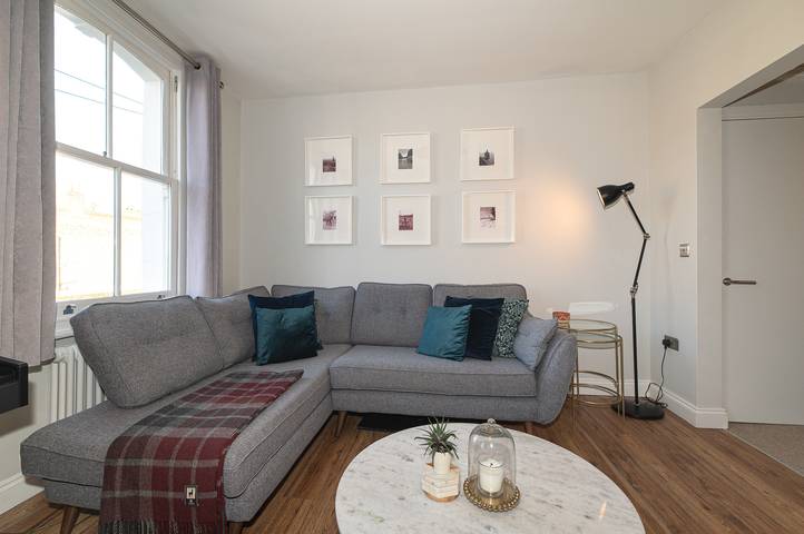 Glamping for 2 people in London