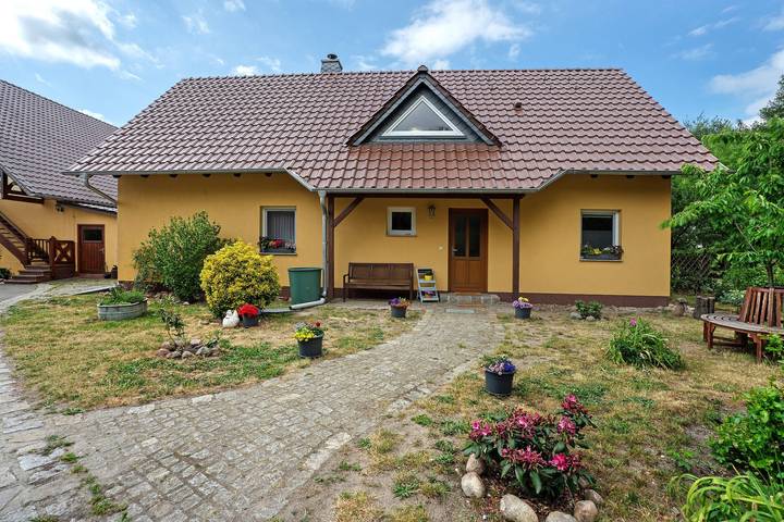 Ferienwohnung für 2 Personen, mit Balkon und Garten in der Lausitz