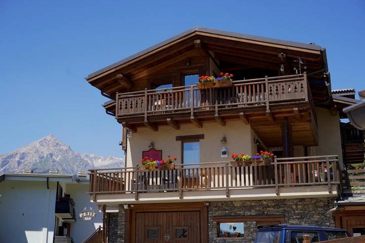 Chambre d’hôte pour 2 personnes, avec Terrasse ainsi que Jardin et Sauna