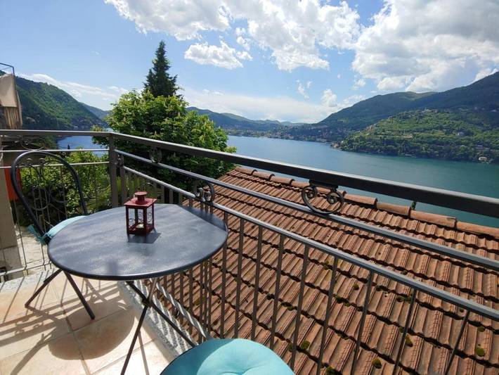 Appartamento per 2 persone, con panorama e balcone nonché vista lago in Blevio